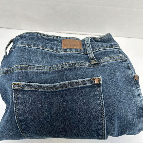 Judy Blue "Fringe With Benefits" Shark Bite Skinny Jeans Style #88400 Size 20W - Picture 1 of 6